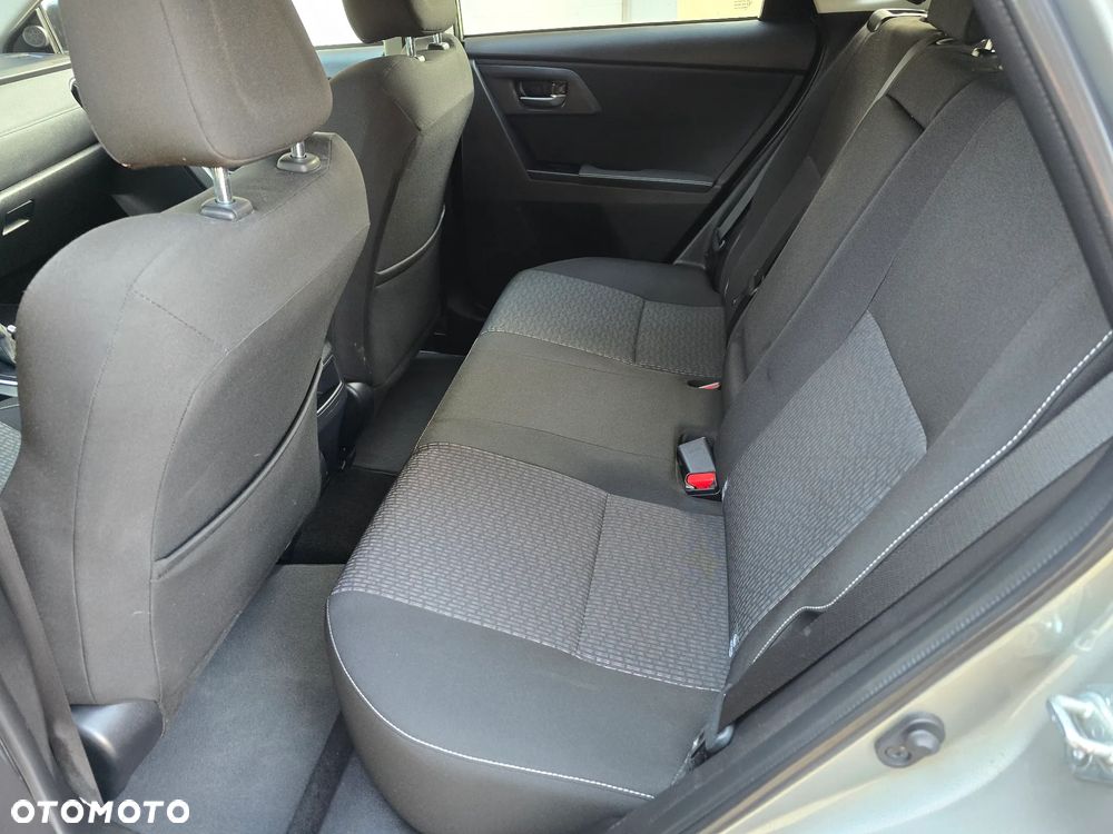 Toyota Auris 1.6 Valvematic Life Plus - 10