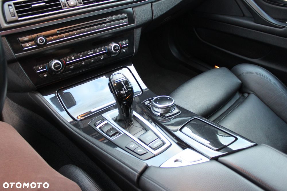 BMW Seria 5 530d xDrive - 20