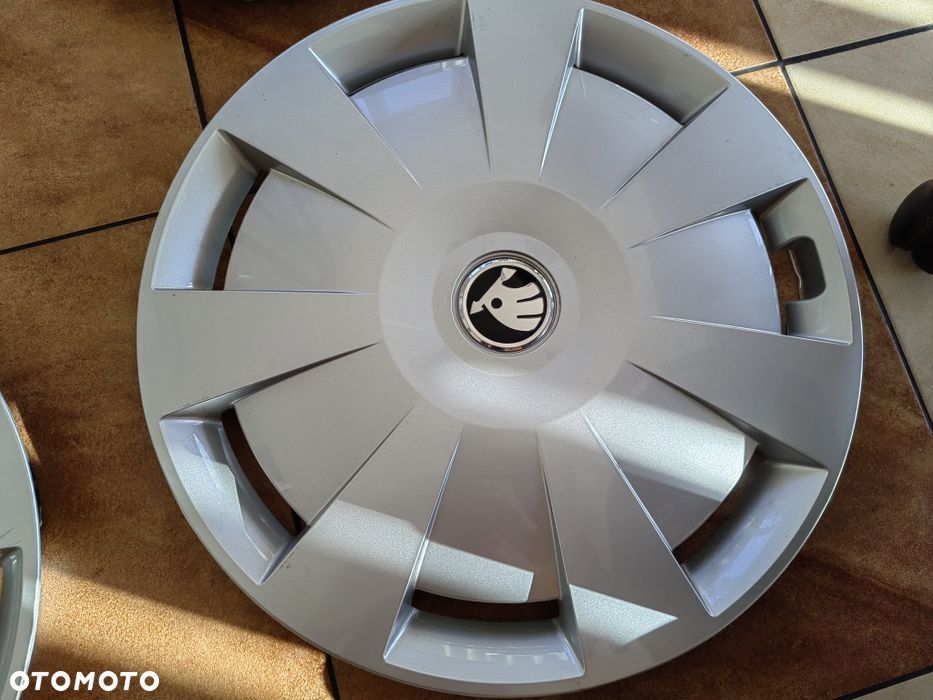 Kołpaki Skoda Superb Octavia kamiq Oryginalne Audi +logo SKODA - 3