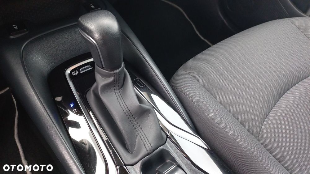 Toyota Corolla 1.8 Hybrid Comfort - 22