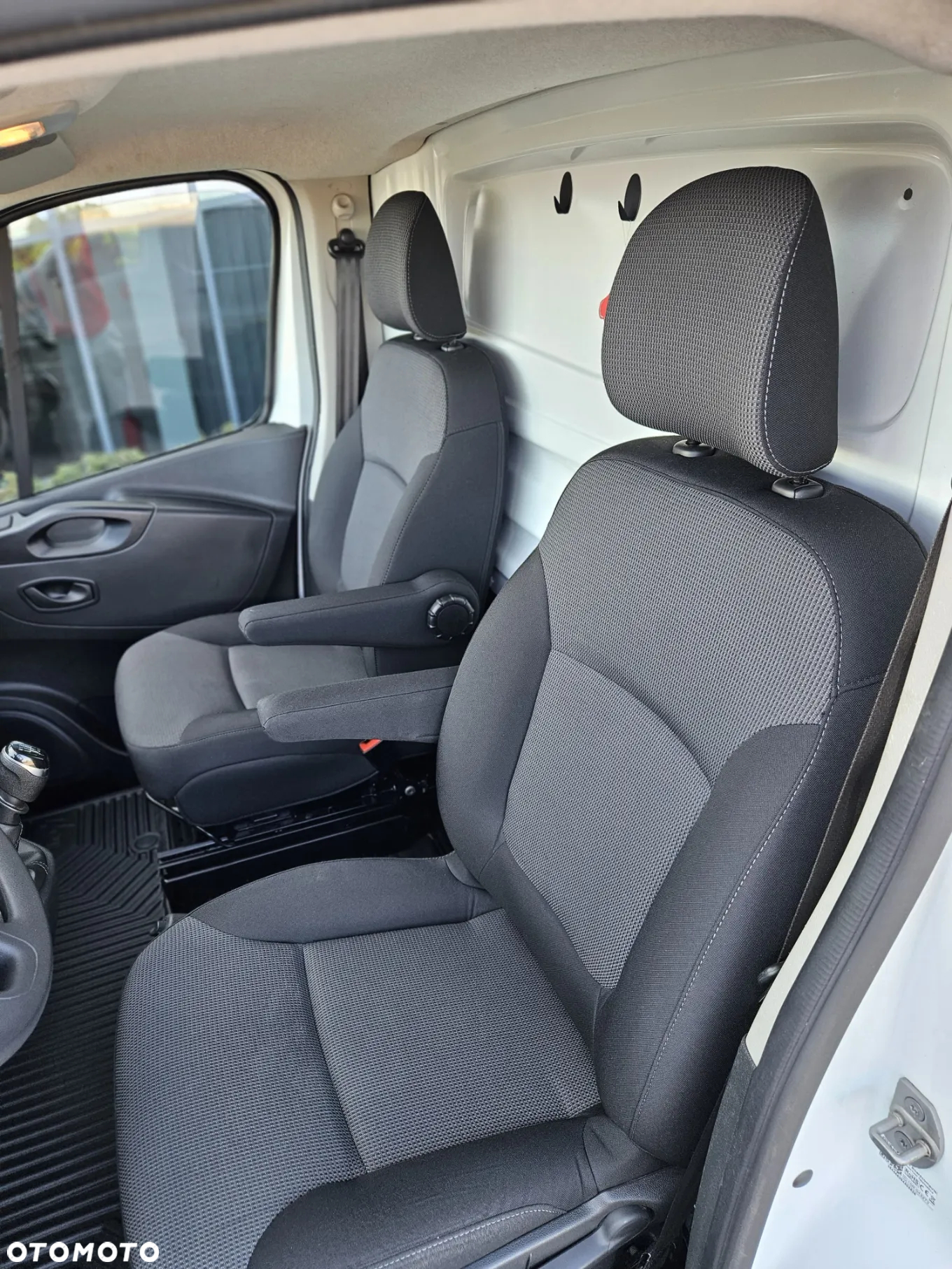 Renault Trafic - 30