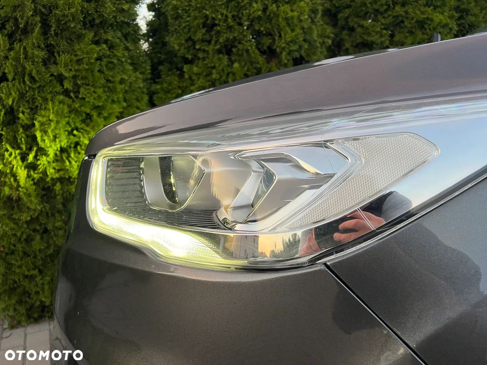 Ford Kuga 1.5 EcoBoost 2x4 Cool & Connect - 35