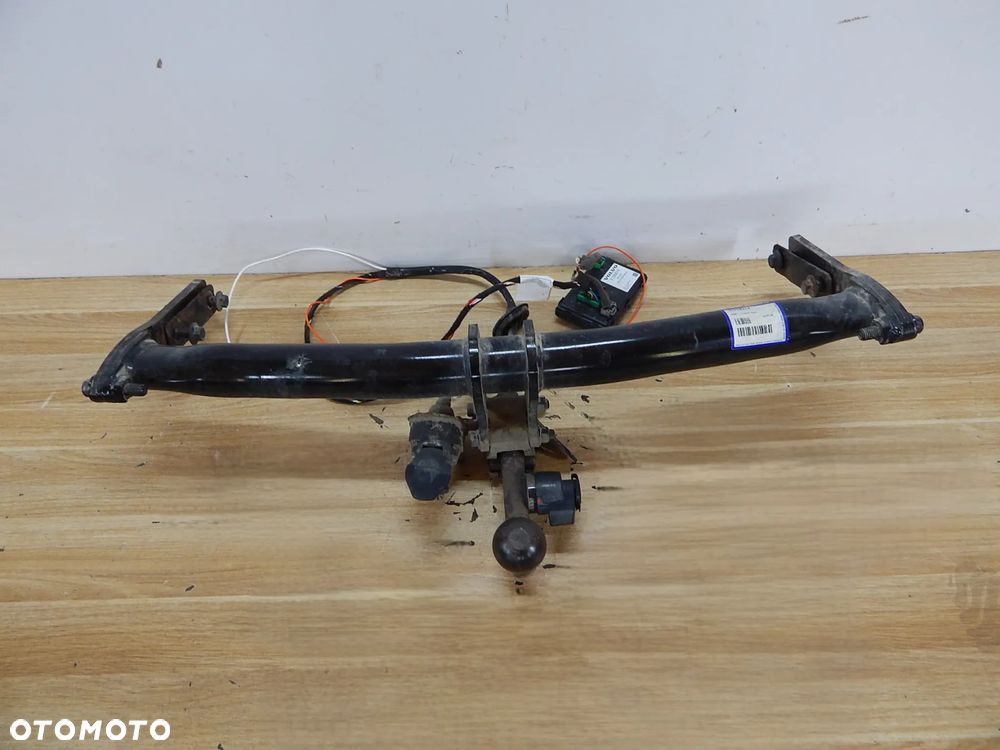 Hak zaczep holowniczy moduł  Volvo XC60 I 08-17 Lift Łuków części - 1