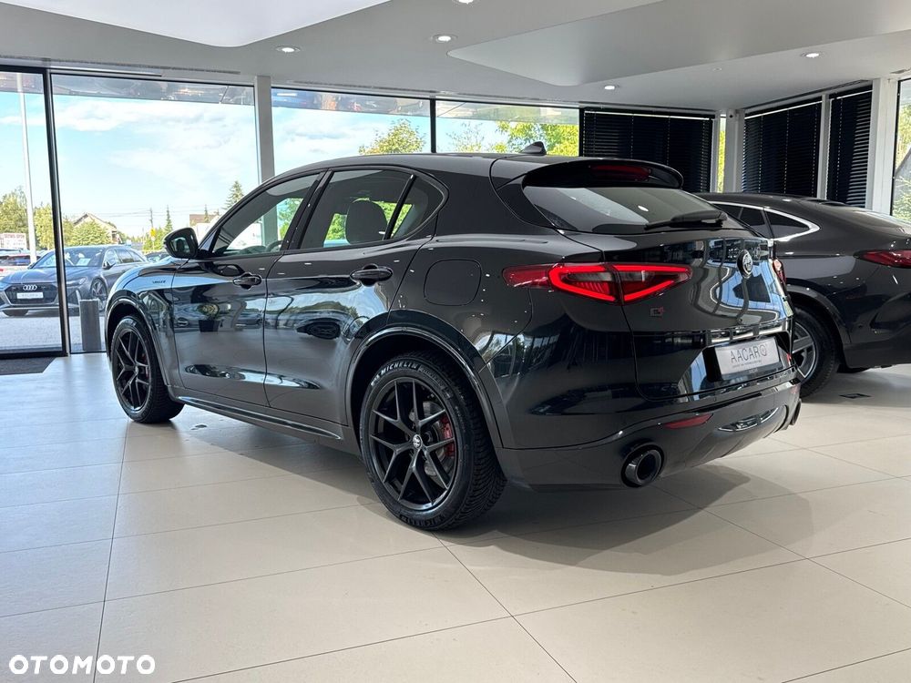 Alfa Romeo Stelvio 2.0 Turbo Veloce Q4 - 3