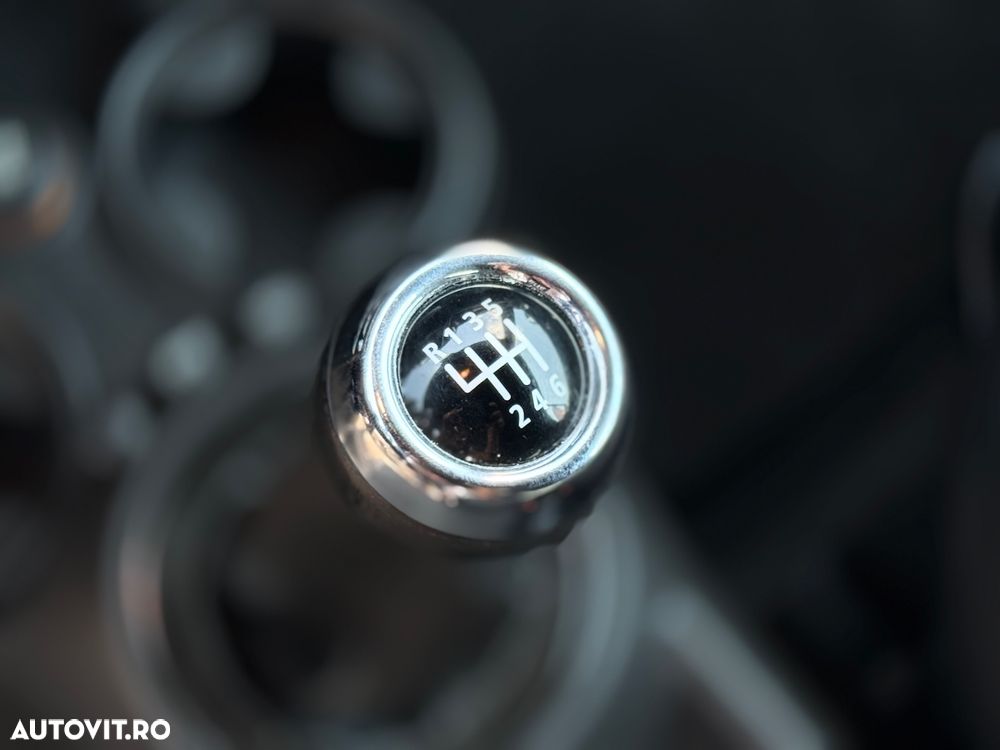 Mini Cooper Standard - 17