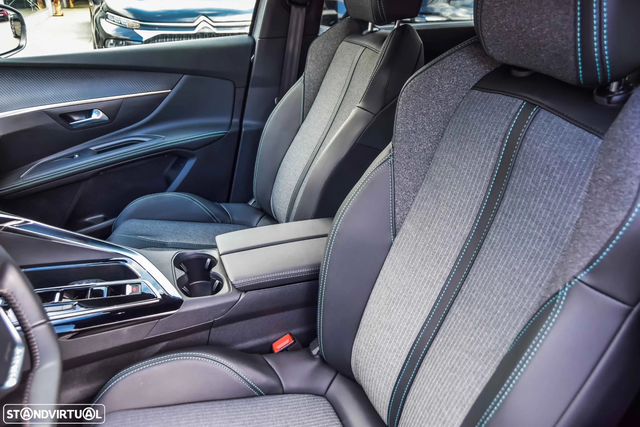 Peugeot 5008 1.5 BlueHDi Allure Pack EAT8 - 12