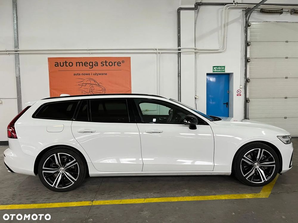 Volvo V60 T6 AWD Recharge Geartronic RDesign - 12