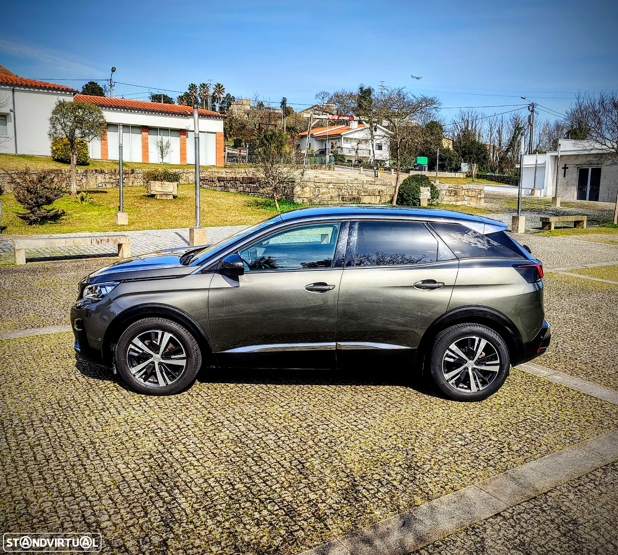 Peugeot 3008 PureTech 130 Stop & Start GPF Allure Pack - 2