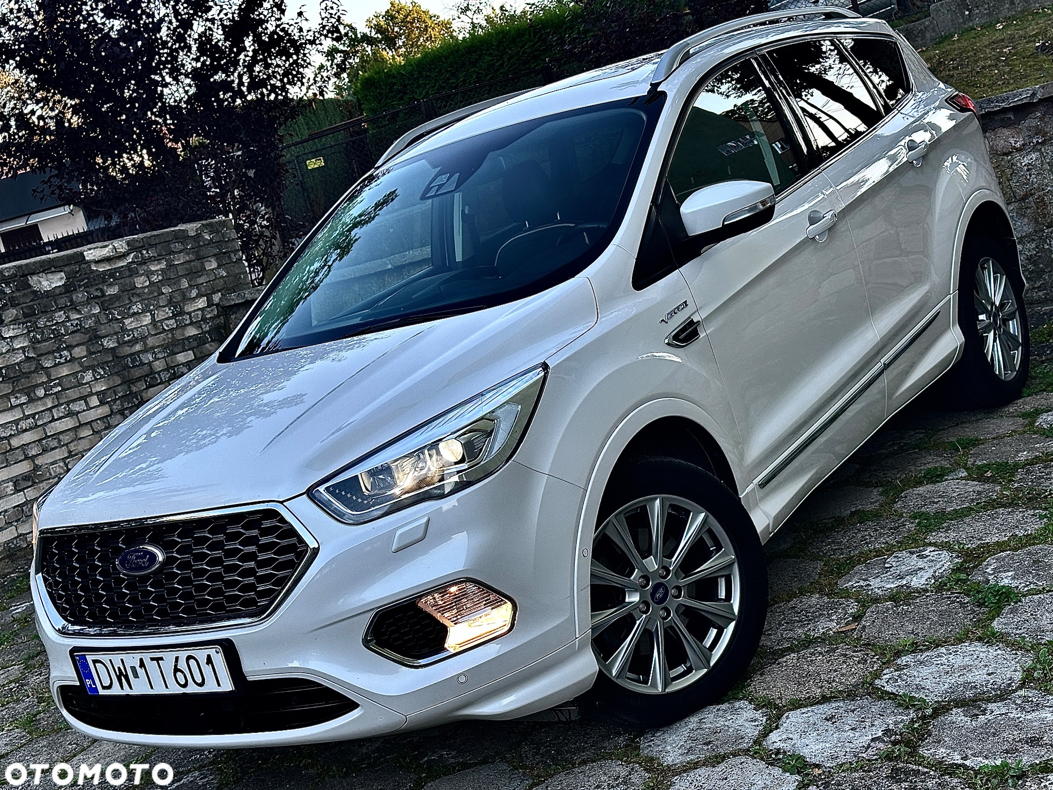 Ford Kuga Vignale 1.5 EcoBoost AWD ASS - 2
