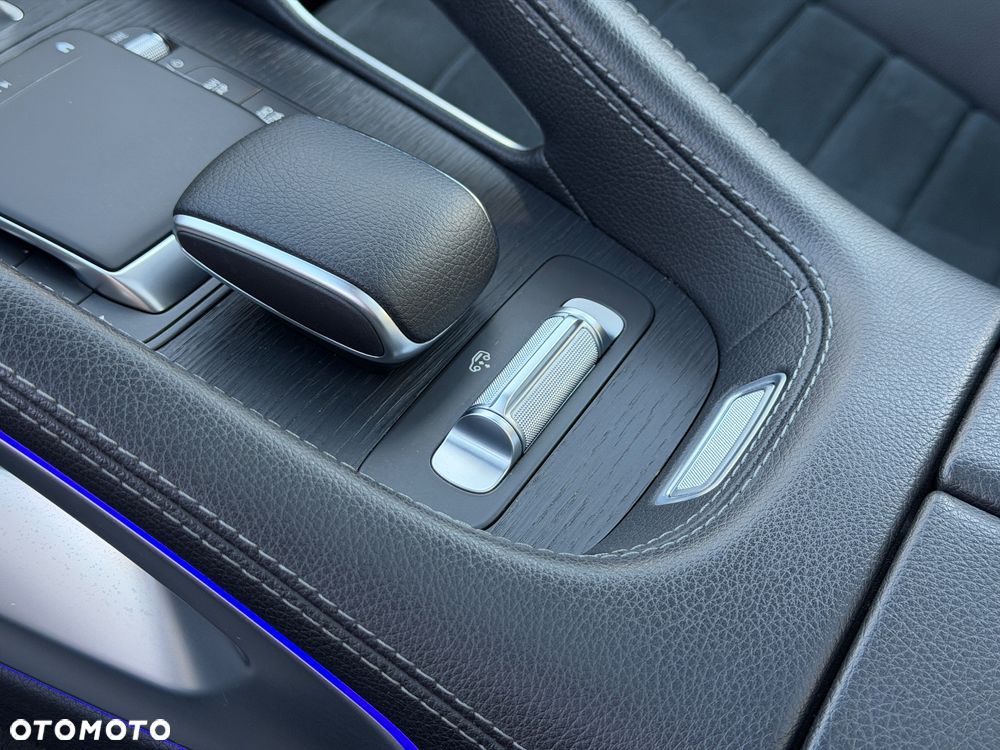 Mercedes-Benz GLE 300 d 4Matic 9G-TRONIC AMG Line - 17