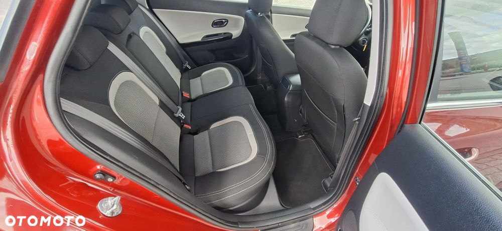 Kia Ceed 1.6 GDI L - 23