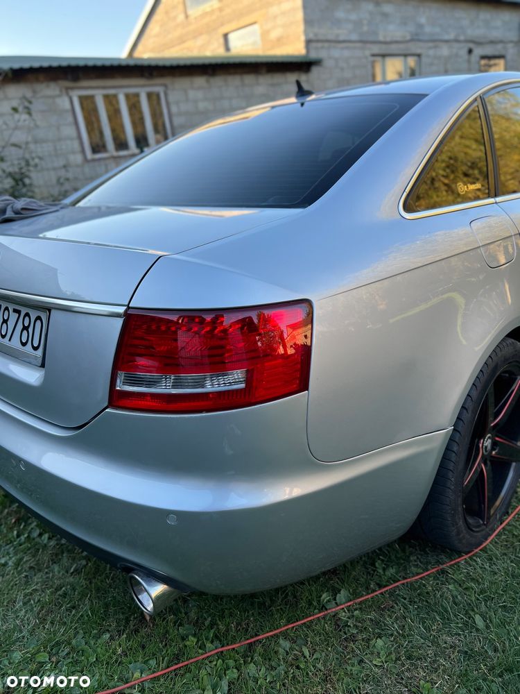 Audi A6 Limousine 2.4 - 6