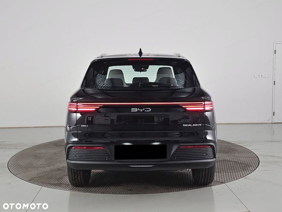 BYD Sealion 5 - 6