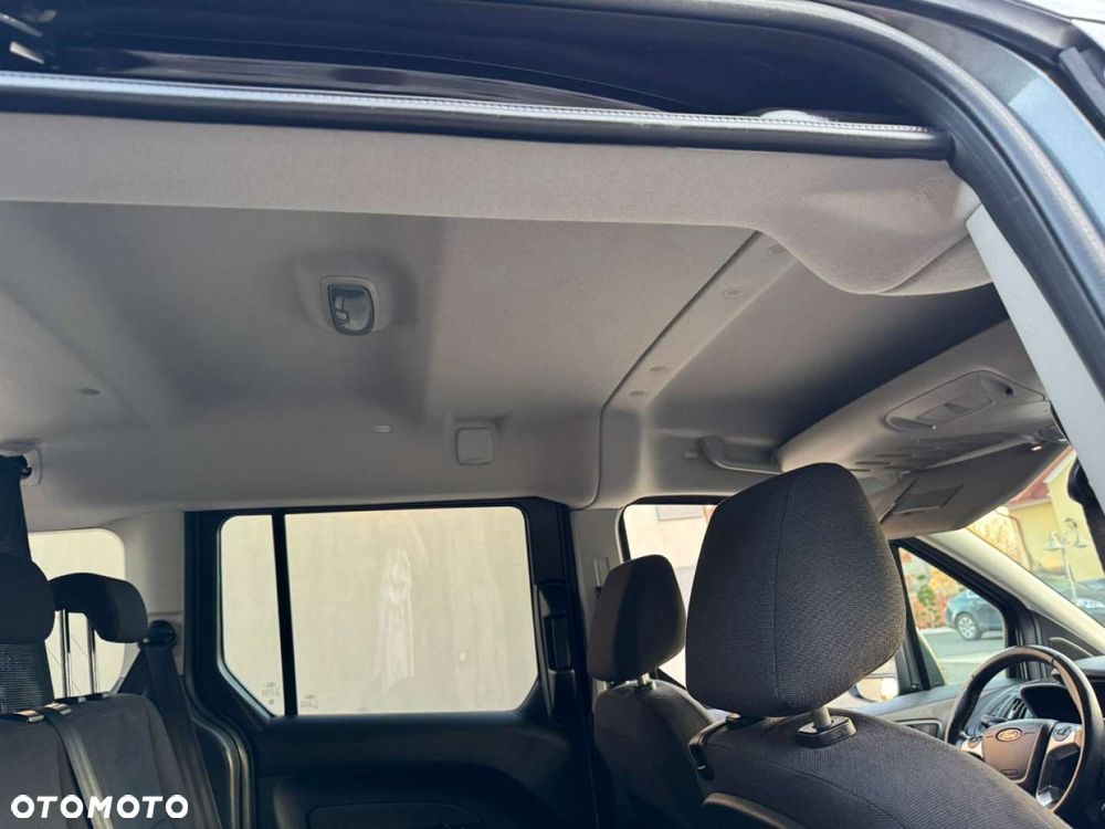 Ford Tourneo Connect - 27