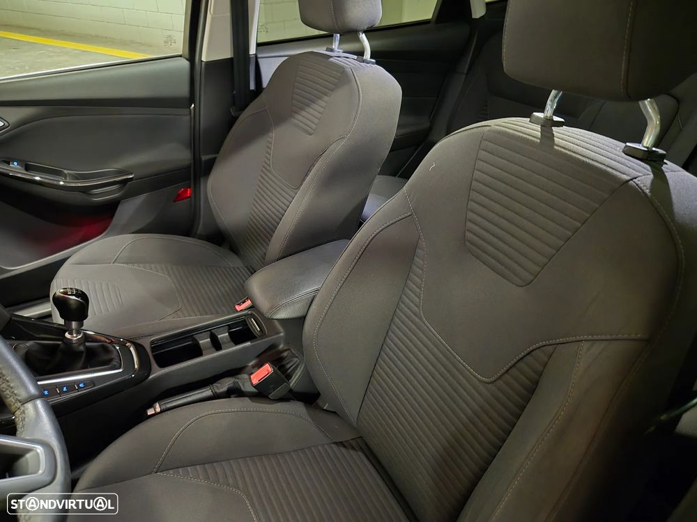 Ford Focus 1.5 TDCi Titanium - 34