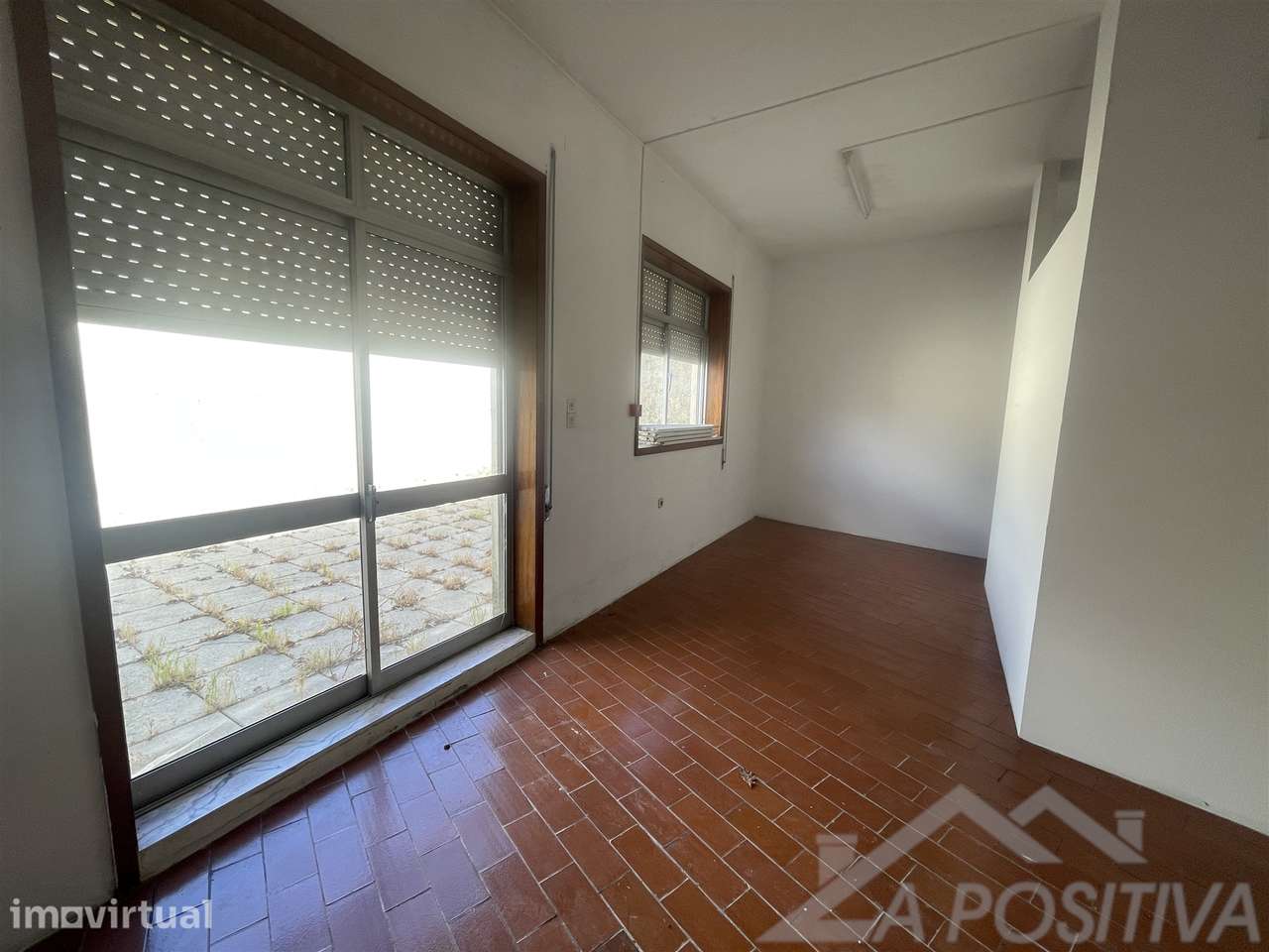 Loja  Venda em Oliveira de Azeméis, Santiago de Riba-Ul, Ul, Macinhata - Grande imagem: 2/10