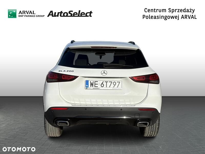 Mercedes-Benz GLA 200 Style - 5