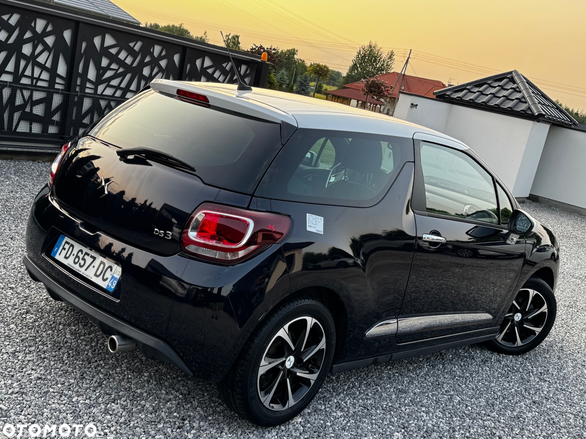 Citroën DS3 PureTech 110 Start & Stop EAT6 SportChic - 3
