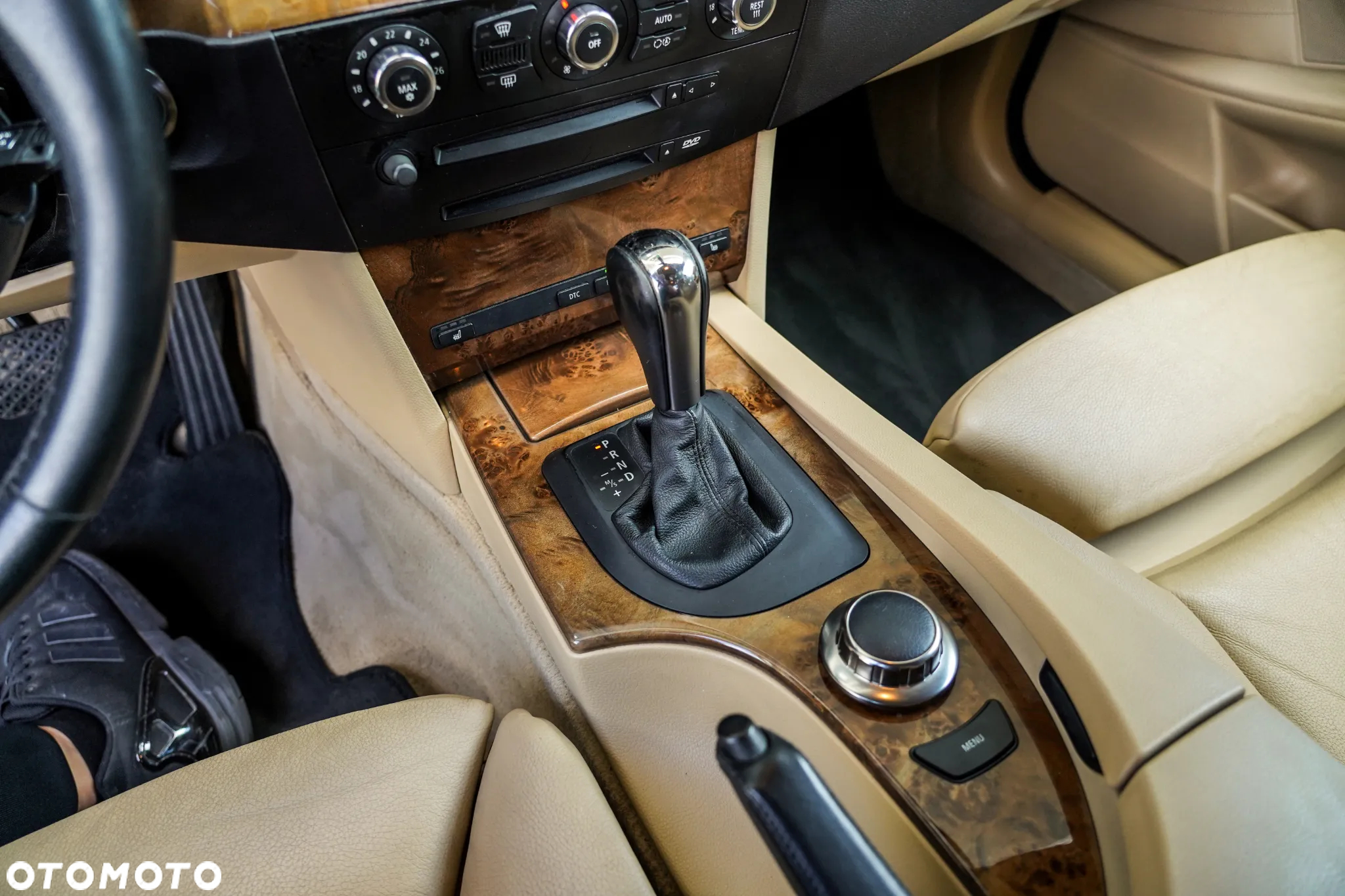 BMW Seria 5 525xi - 31