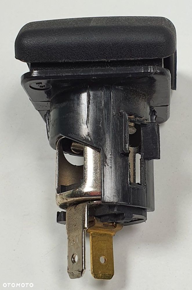GNIAZDO ZAPALNICZKI RANGE ROVER III L322 6904008 - 2