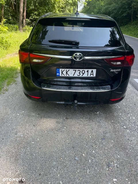 Toyota Avensis 1.8 Prestige MS - 4