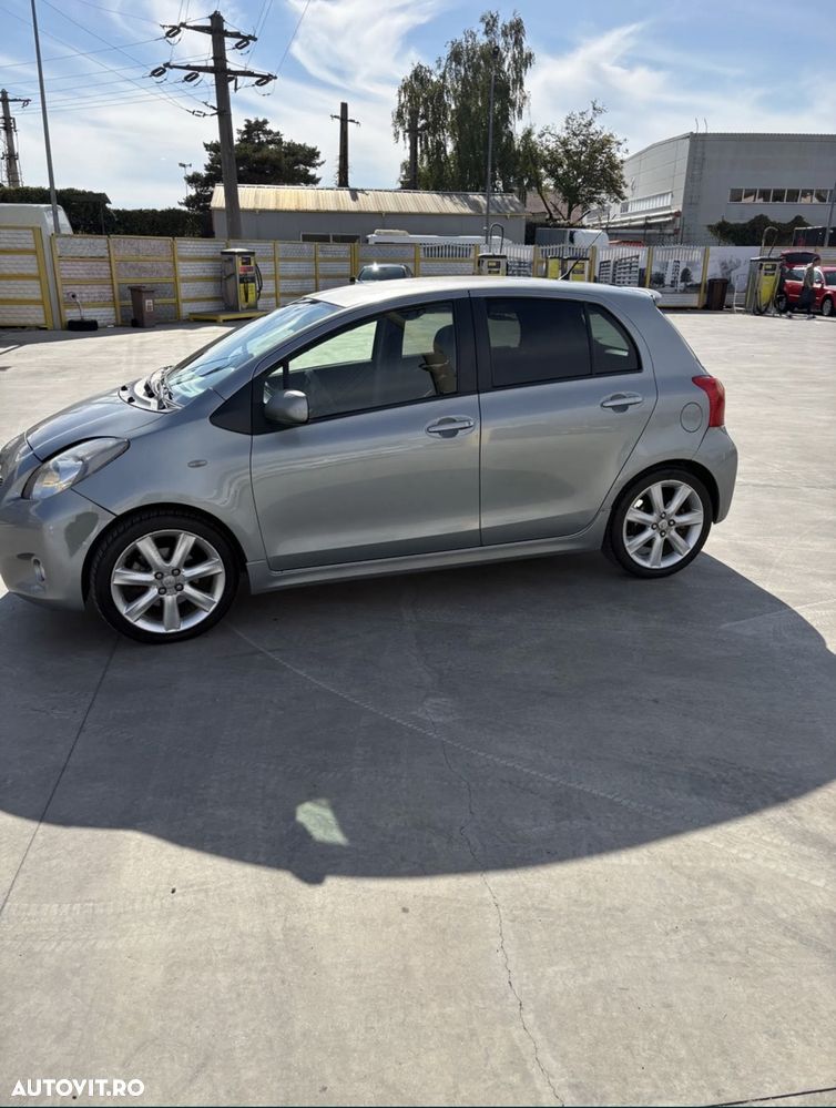 Toyota Yaris 2009 photo 3