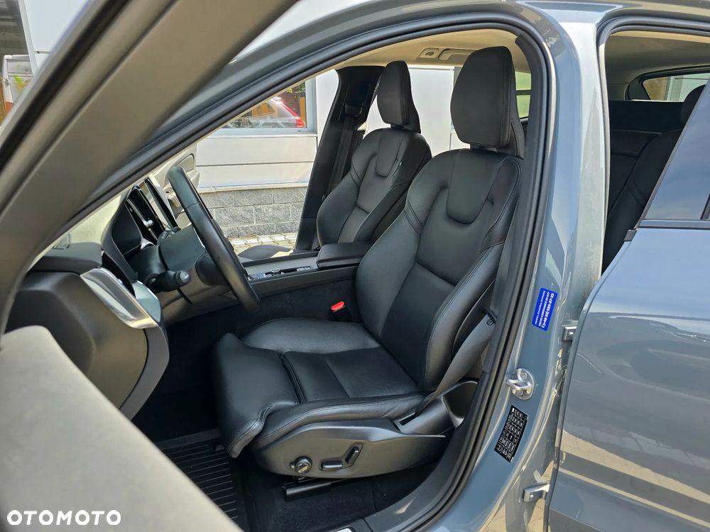 Volvo XC 60 ver-b4-d-plus-dark - 19