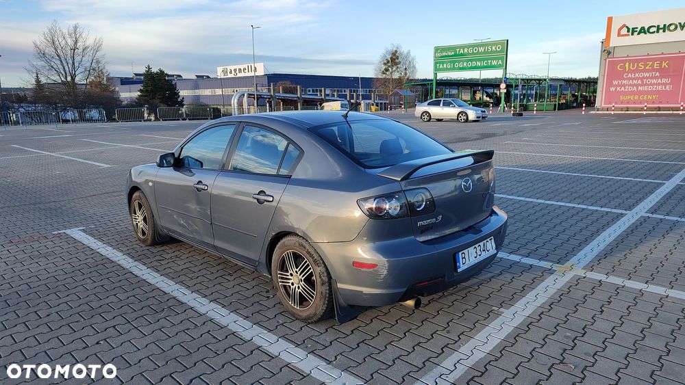 Mazda 3 2.0 Active + - 5