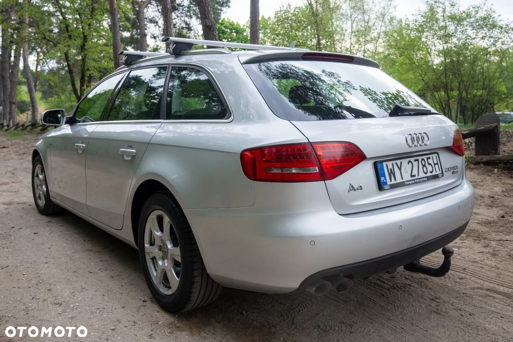 Audi A4 - 4
