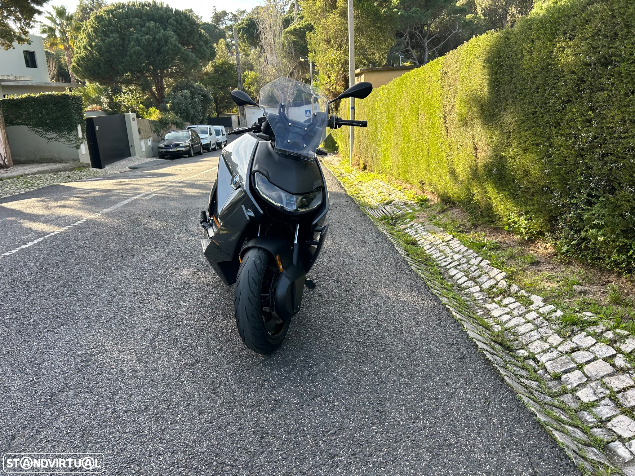 BMW CE 04 - 12