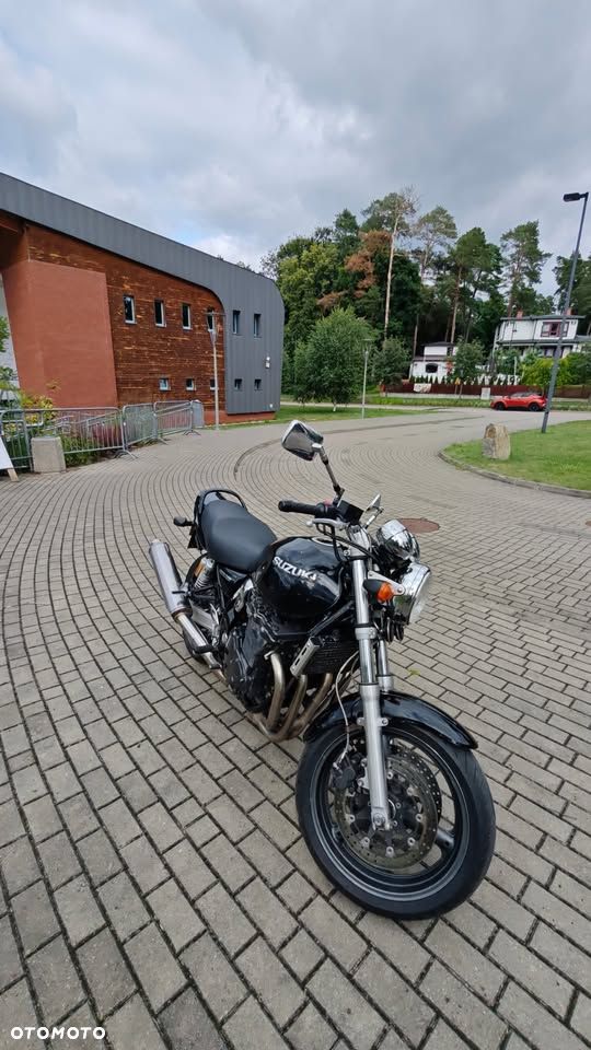 Suzuki GSX - 10