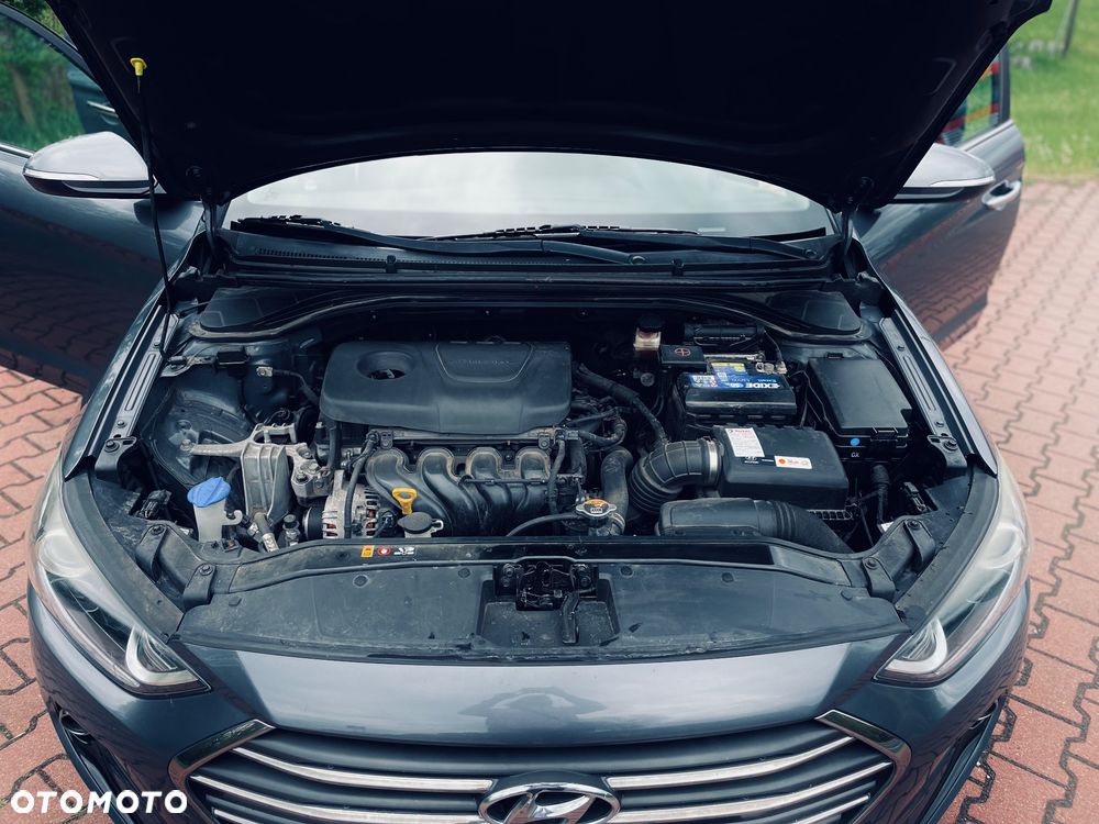 Hyundai Elantra 1.6 Classic Plus - 6