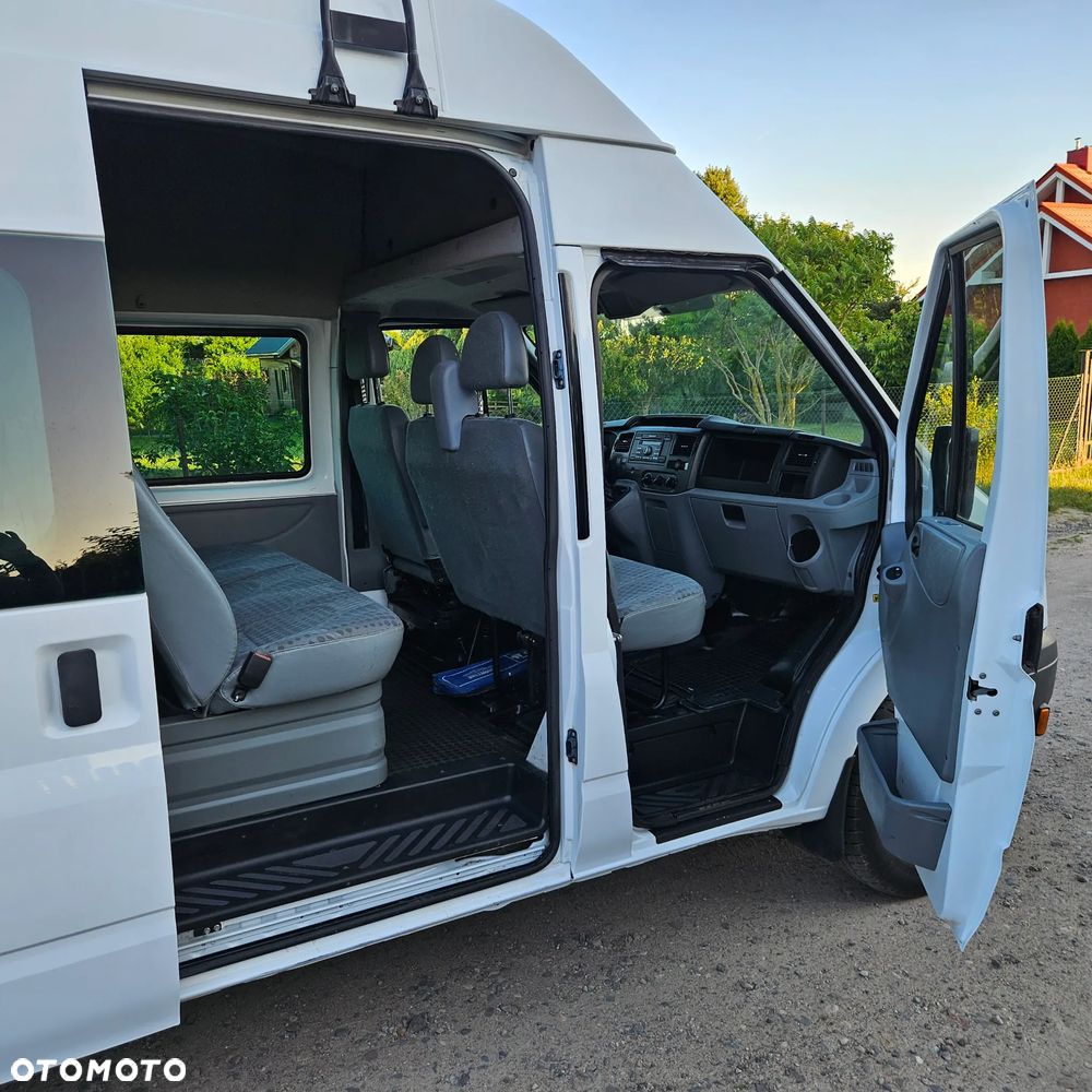 Ford Transit - 17