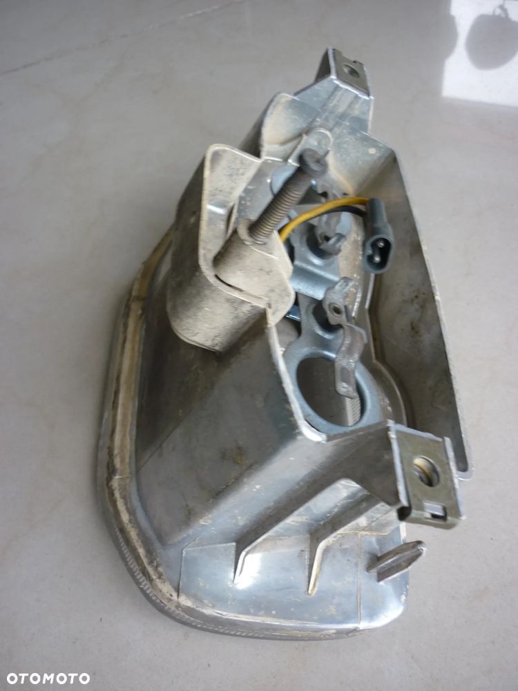 Lampa Piaggio Typhoon 50 , oryginał - 4