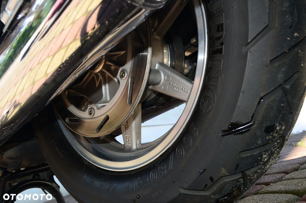 Honda GL - 16