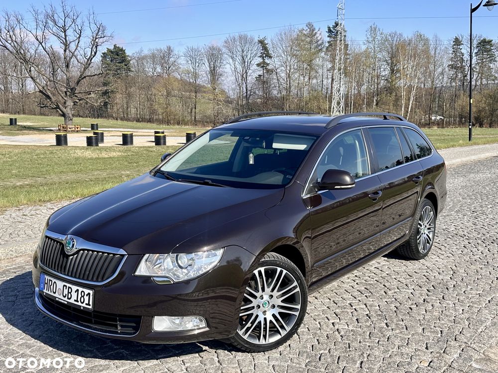 Skoda Superb 2.0 TDI DSG Exclusive - 1