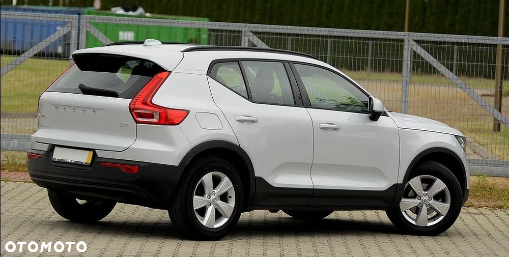 Volvo XC 40 D3 SCR Momentum - 15