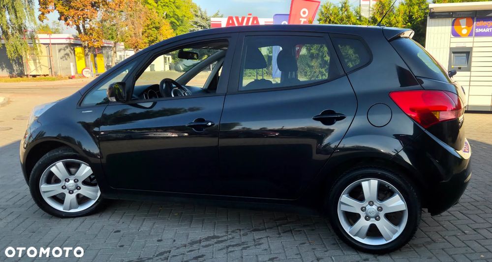Kia Venga 1.6 CRDi 128 Titanium Collection - 8