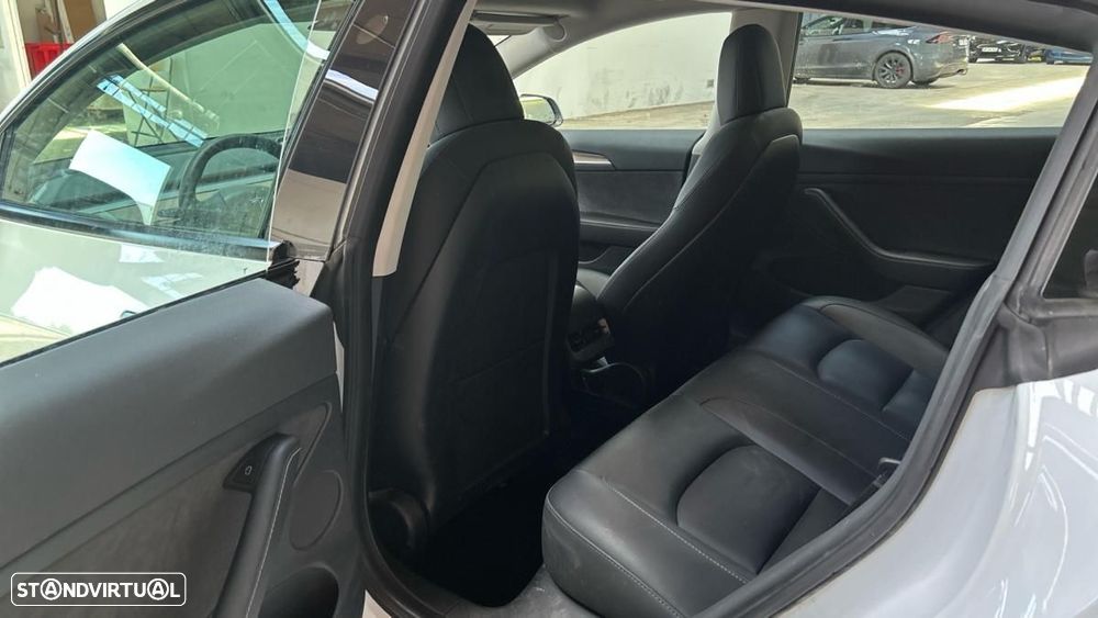 Tesla Model 3 Long-Range Dual Motor AWD - 6