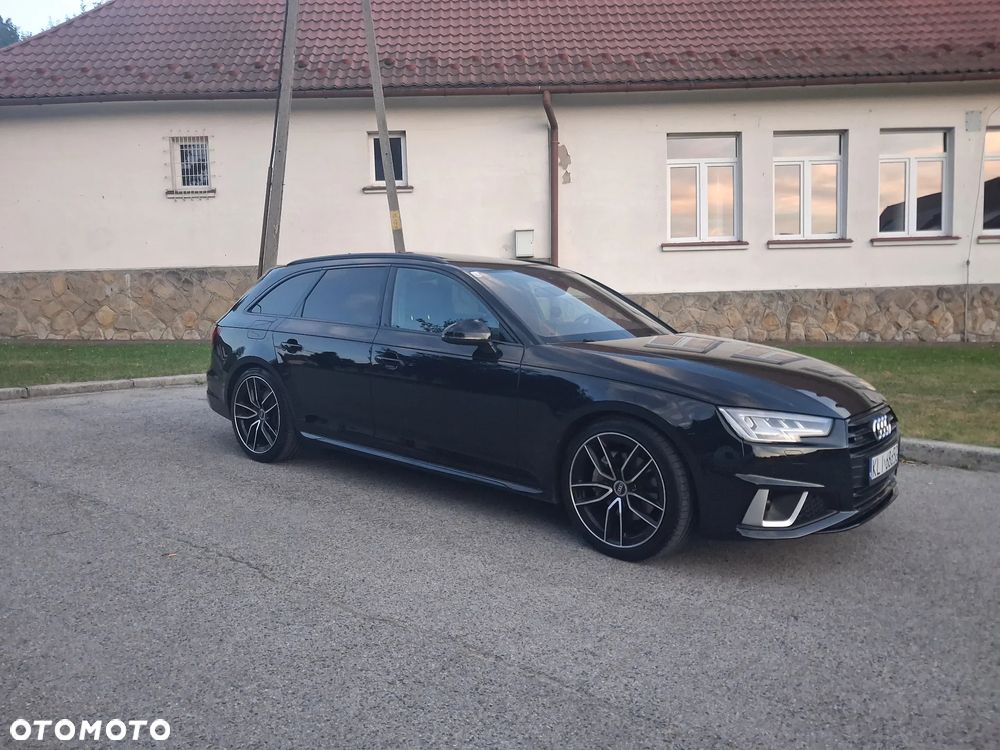 Audi A4 Avant 2.0 TDI Sport S tronic - 13