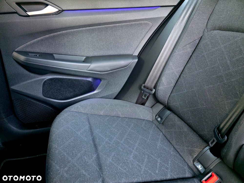 Volkswagen Golf 1.5 eTSI Life DSG - 30