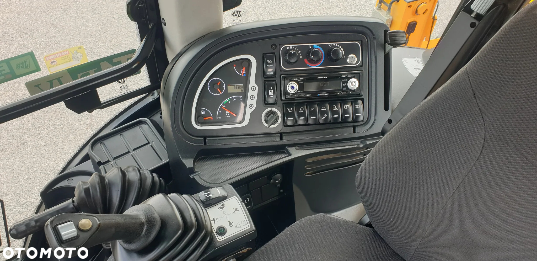 JCB 4CX rok 2018 full opcja sprowadzona 3850mtg. SUPER STAN! - 9