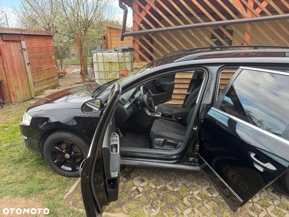 Volkswagen Passat 2.0 TDI DPF DSG Trendline - 6