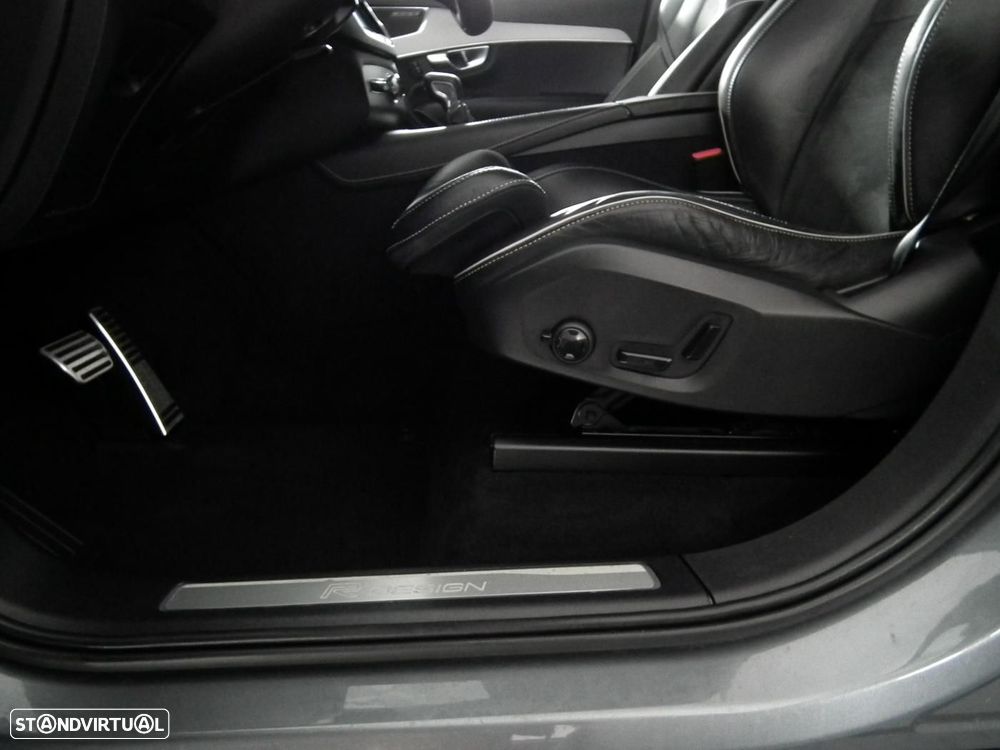 Volvo XC 90 2.0 D4 R-Design - 10
