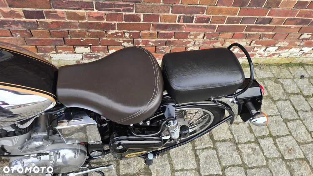 Royal Enfield Bullet - 9