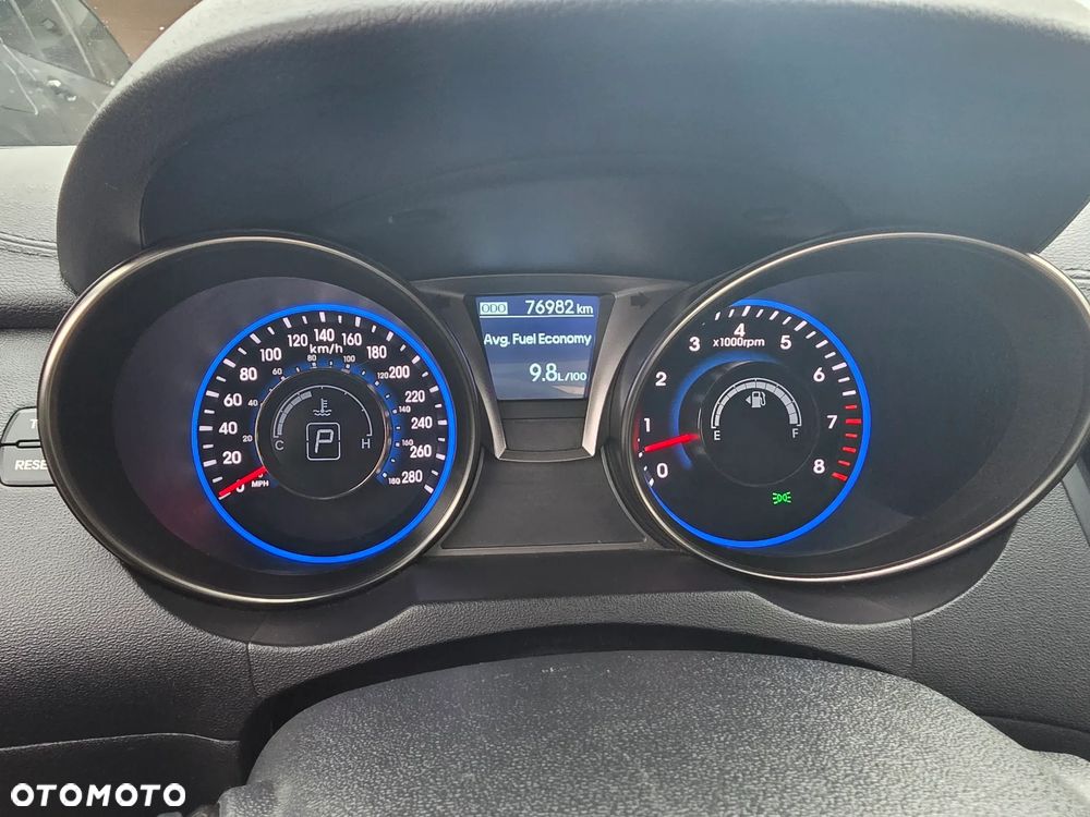 Hyundai Genesis - 22