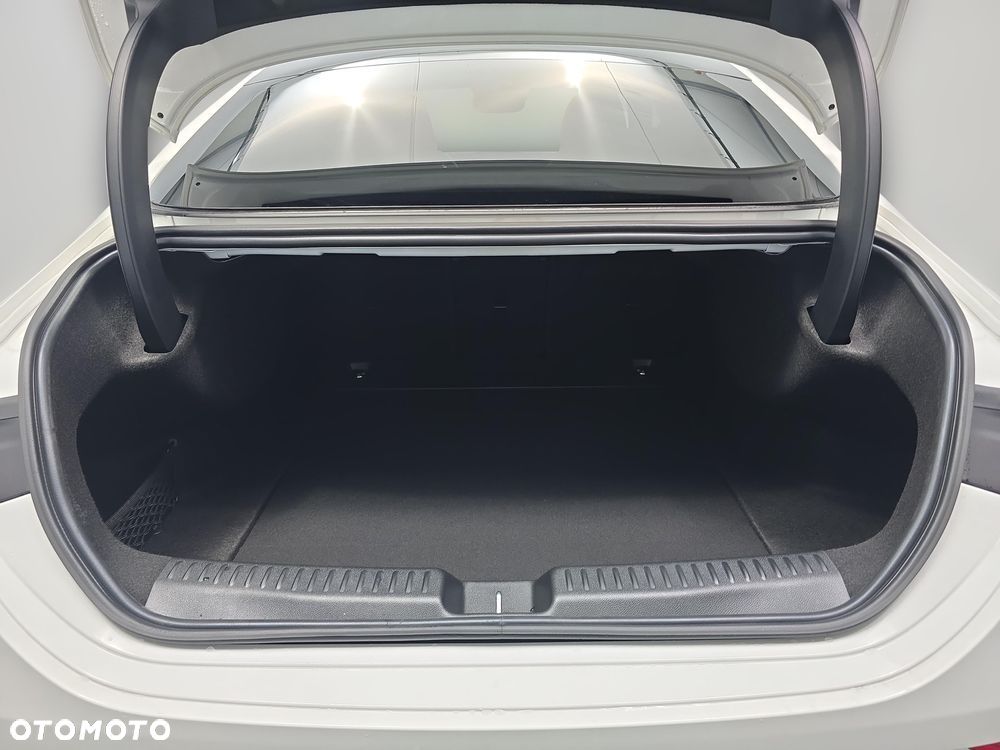 Mercedes-Benz CLA 200 mHEV 8G-DCT - 9