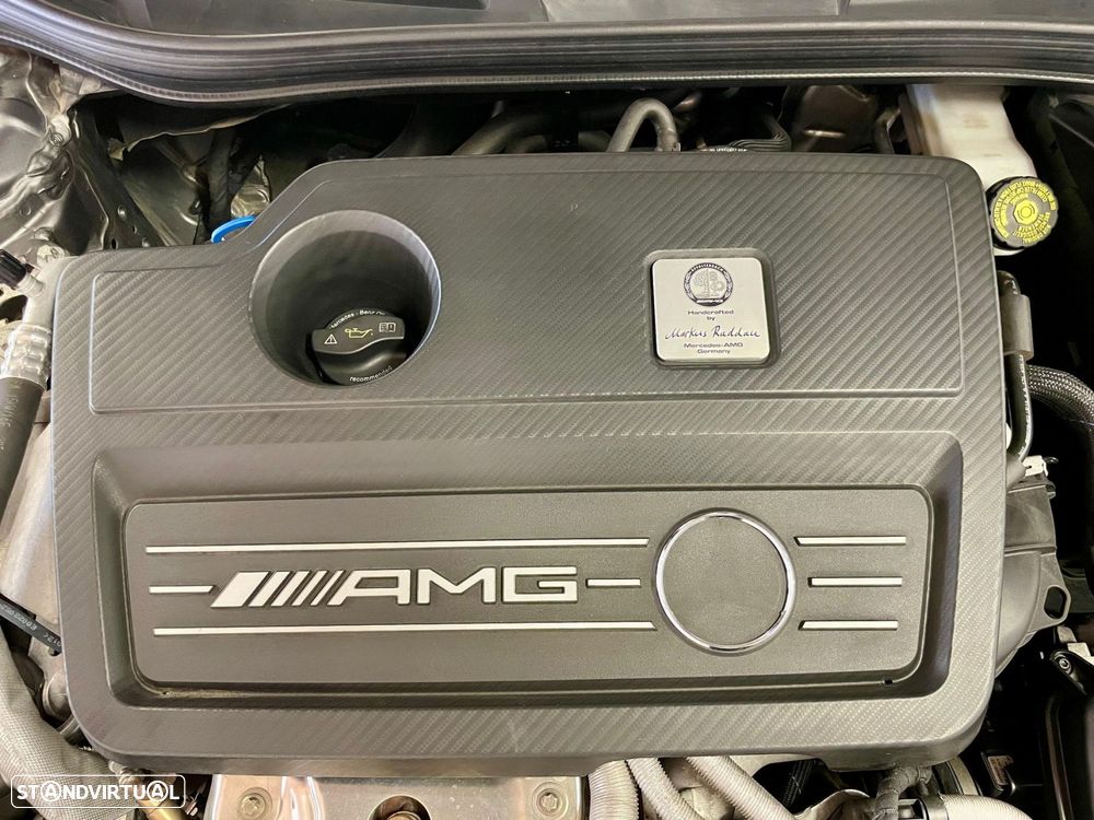 Mercedes-Benz A 45 AMG 4Matic Speedshift 7G-DCT - 48
