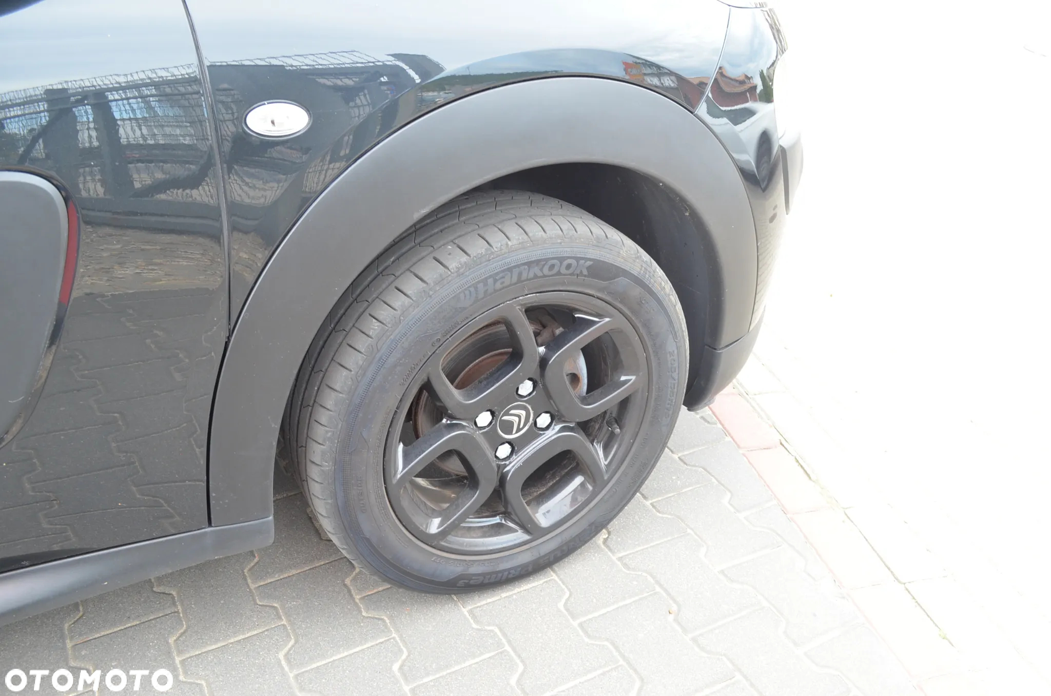 Citroën C4 Cactus 1.2 PureTech Shine S&S - 19