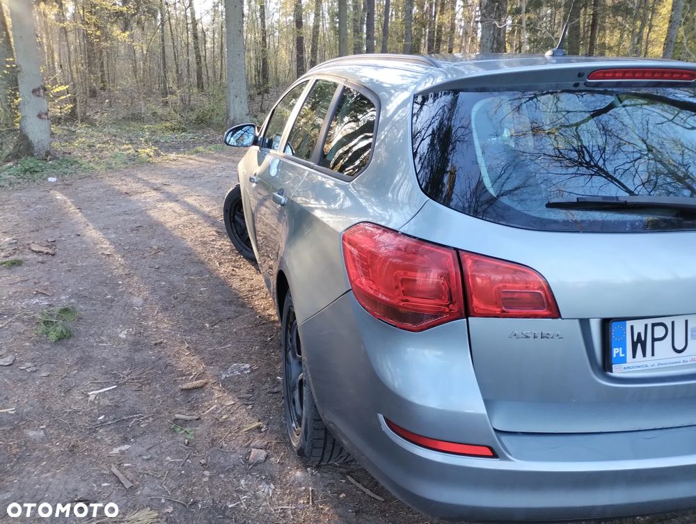 Opel Astra 1.7 CDTI - 6